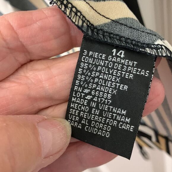 Perceptions New York size 14 open front lightweight jacket w/ruched sleeves - Picture 4 of 7